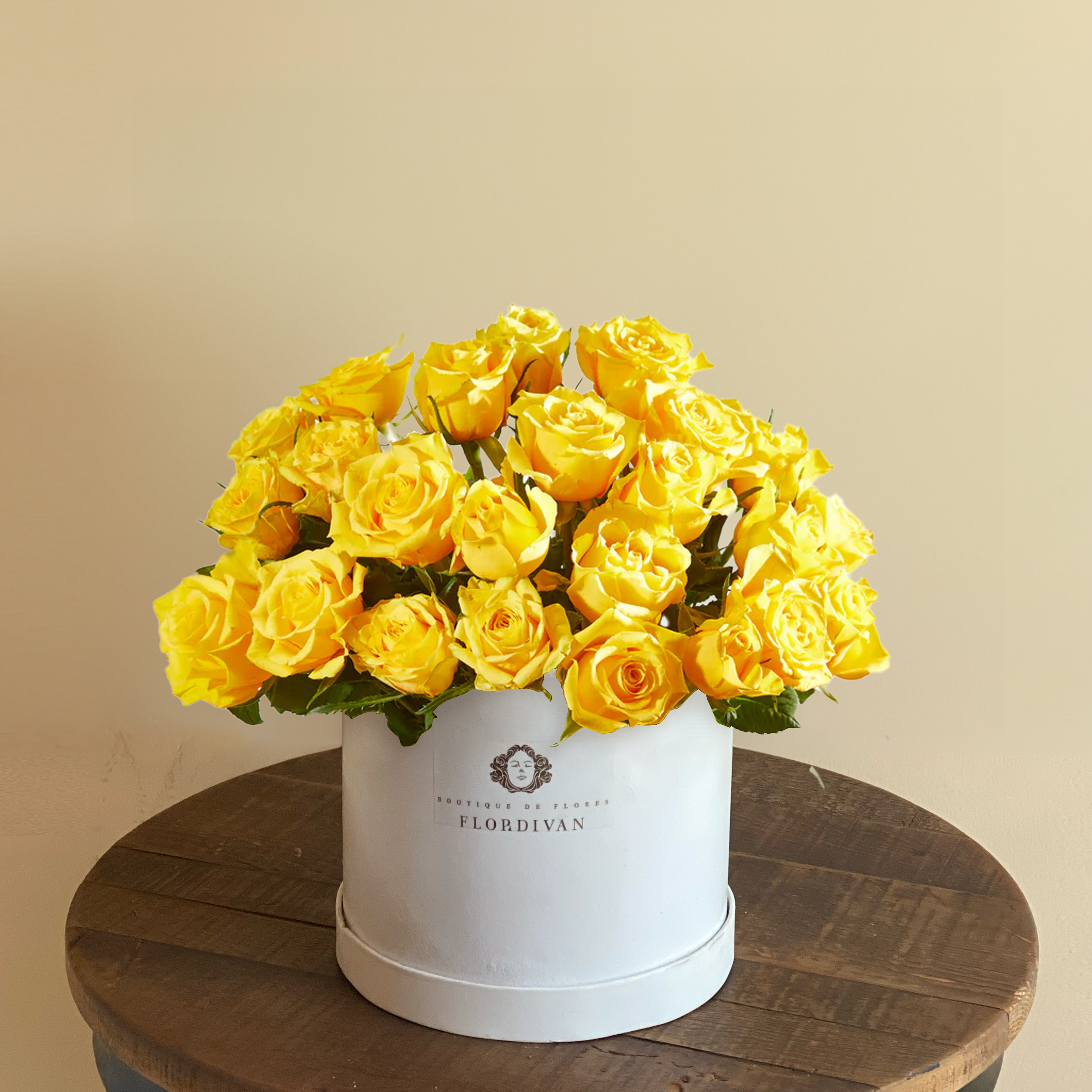 flordivan-caja-redonda-rosas-amarillas