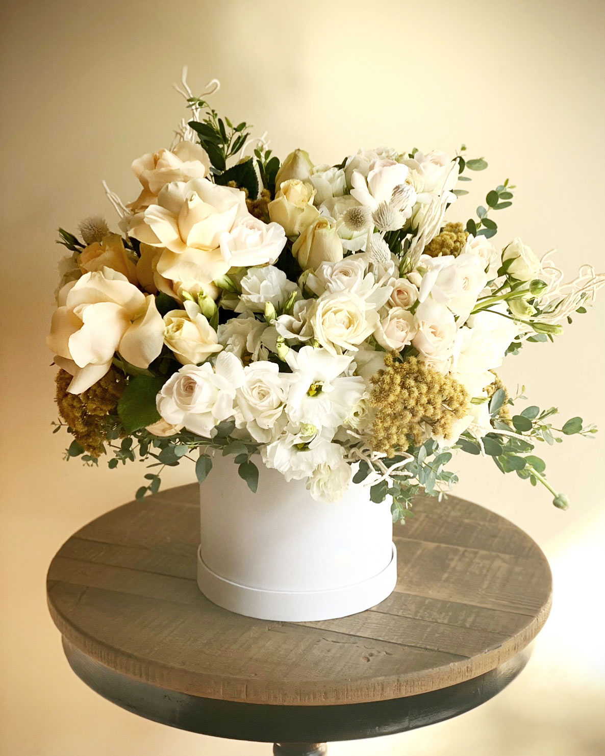 FDBCO02-arreglos-flor-divan-blanco