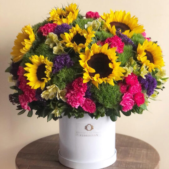 Girasoles y rosas