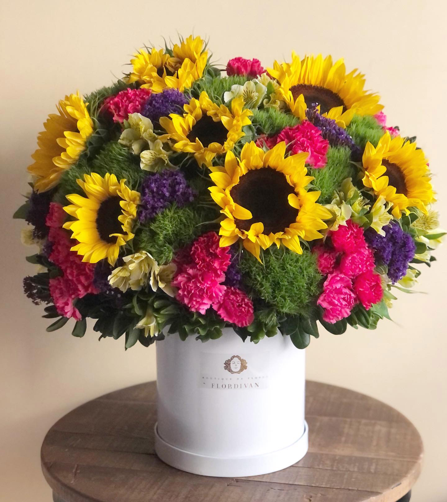 FDGRS01-girasoles-rosas-y-follaje